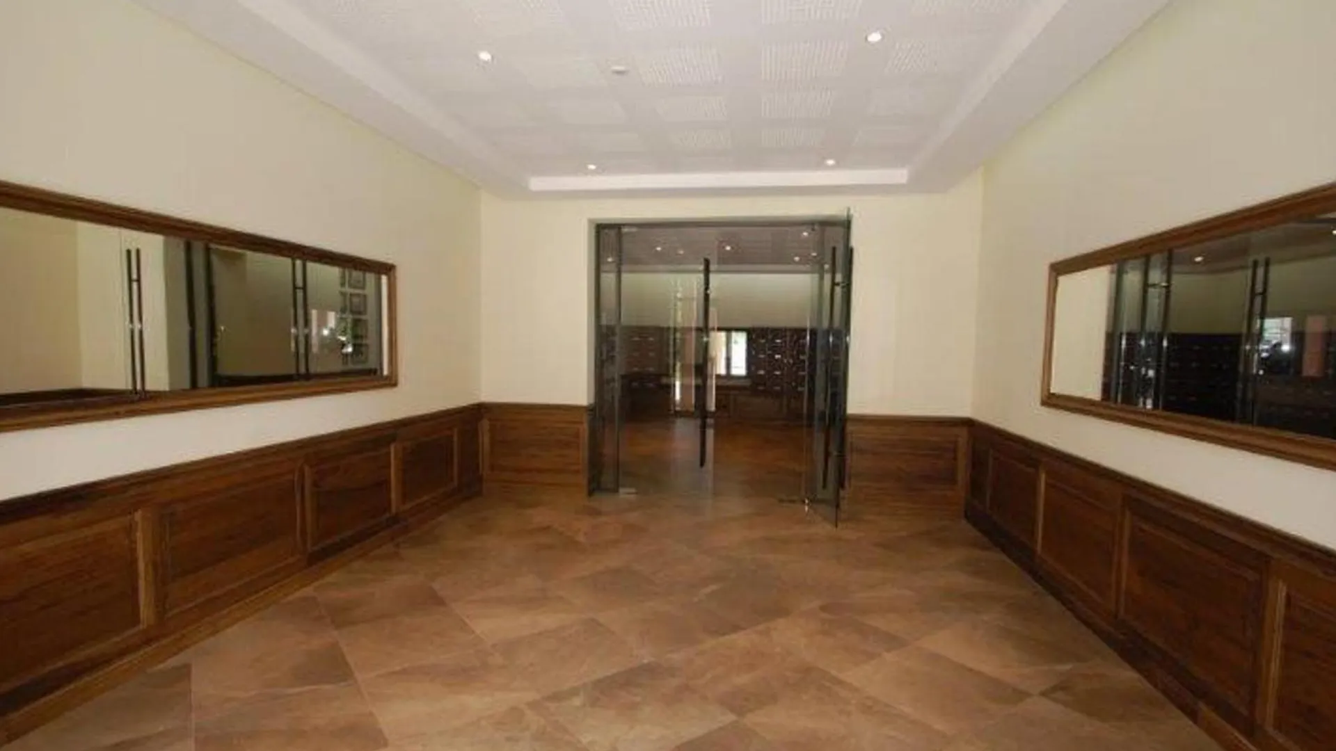 Charmant 2P Central, Terrasse, Parking, Piscine - Menton - Fr-1-196-363